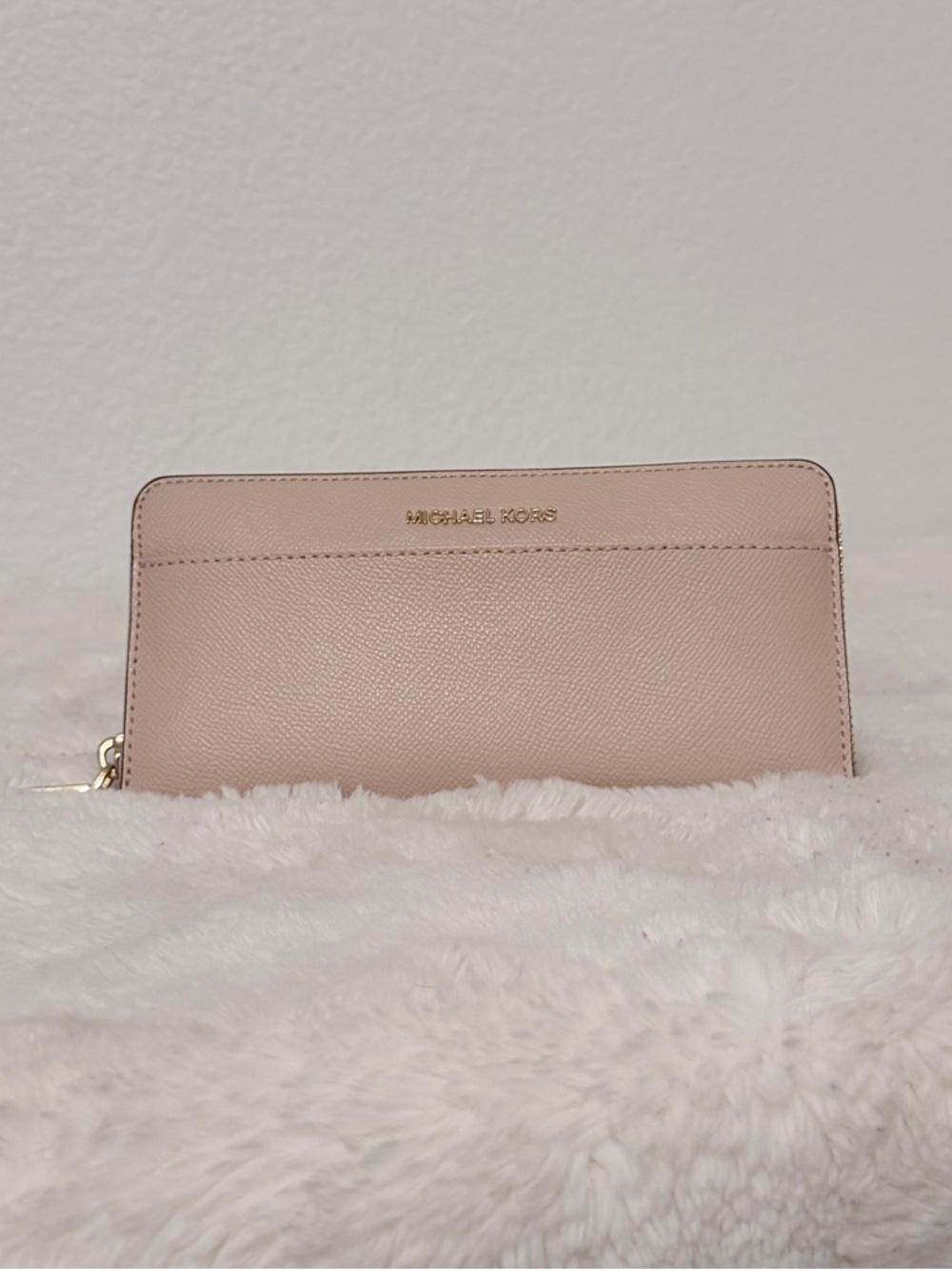 Michael Kors Soft Pink Zip-Around Leather Wallet NWT
